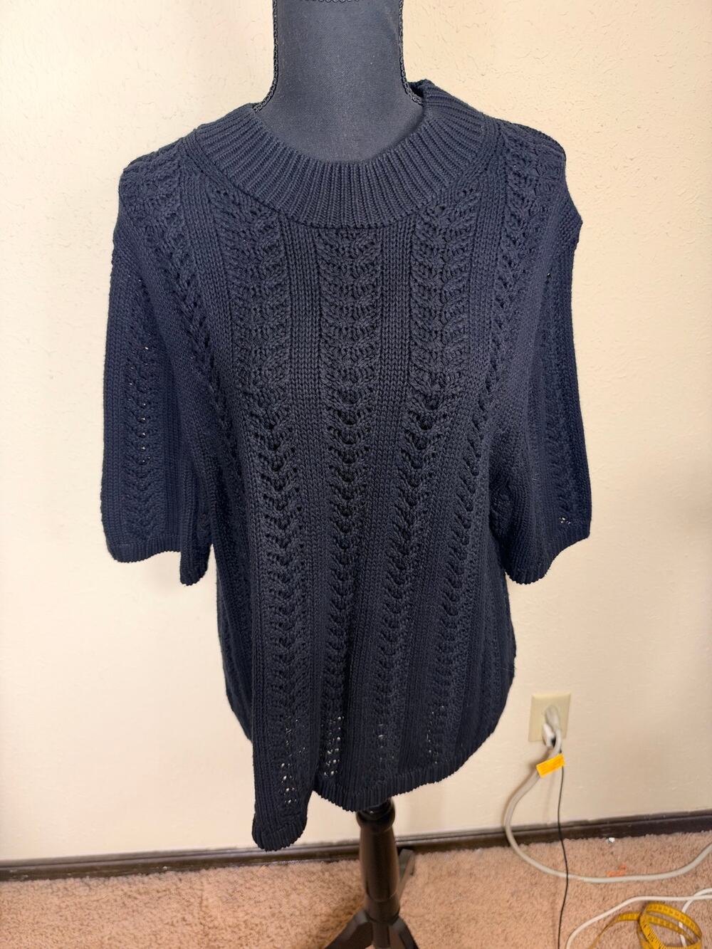 Gap Women's Size Large Black Open Knit Sweater Blouse Top Classic Lagenlook
